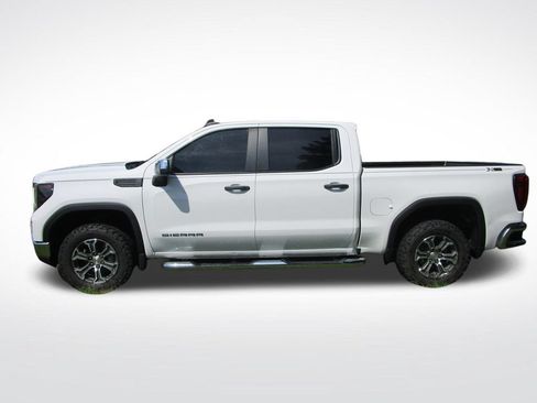 Used 2024 GMC Sierra 1500 Pro w/ Pro Value Package AWD/4WD image 4