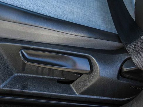 Used 2023 Volkswagen ID.4 Pro image 15