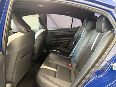 Used 2025 Toyota Camry SE FWD image 10