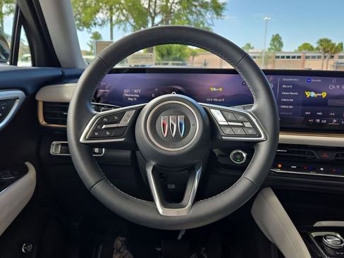 Used 2024 Buick Envision Avenir AWD/4WD image 12