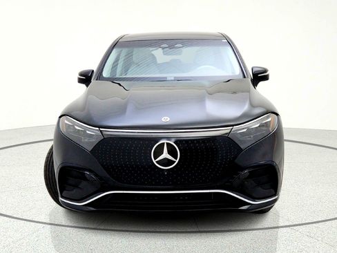 Certified 2023 Mercedes-Benz EQS 580 4MATIC SUV image 3