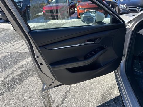 Used 2025 MAZDA MAZDA3 s image 26