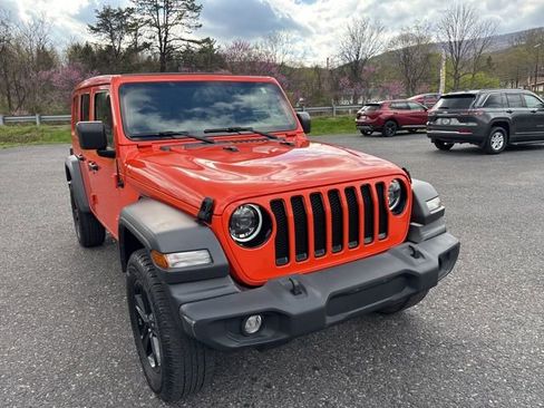 Used 2023 Jeep Wrangler Altitude image 6