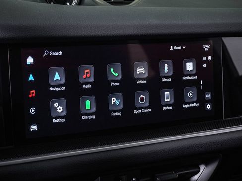 Certified 2025 Porsche Cayenne E-Hybrid Coupe AWD/4WD image 22
