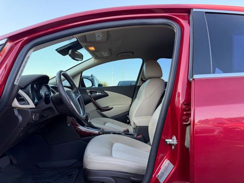 Used 2015 Buick Verano FWD image 7