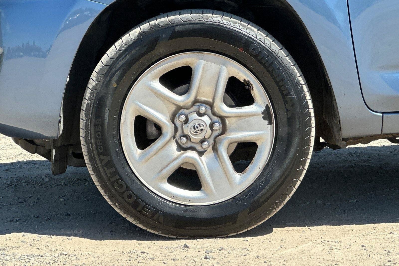 Used 2011 Toyota RAV4 4WD w/ Base L4 Extra Value Pkg image 25