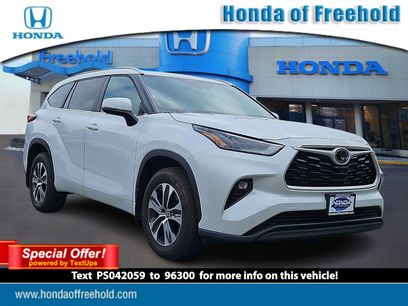 Used 2023 Toyota Highlander XLE