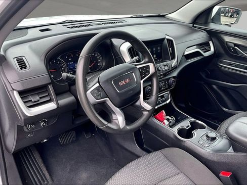 Used 2023 GMC Terrain SLE w/ Driver Convenience Package AWD/4WD image 16
