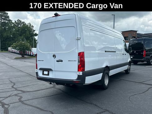 Used 2025 Mercedes-Benz Sprinter 3500 image 7