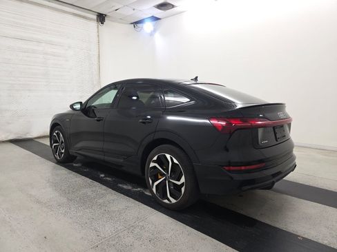 Used 2022 Audi e-tron Premium Plus w/ Premium Plus Package image 4