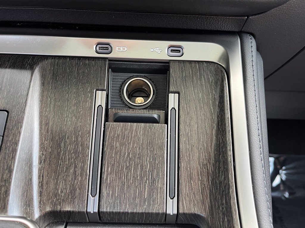 Used 2024 Lexus GX 550 w/ Accessory Package (Z1) AWD/4WD image 33