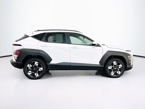 Used 2025 Hyundai Kona SEL AWD/4WD image 10