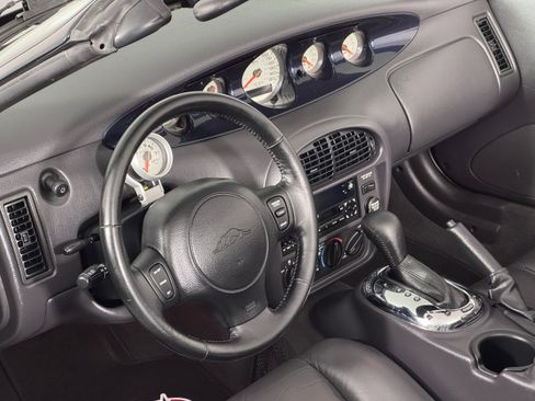 Used 2001 Chrysler Prowler Mulholland Edition image 17
