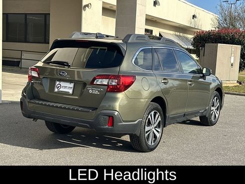 Used 2018 Subaru Outback 2.5i Limited image 8