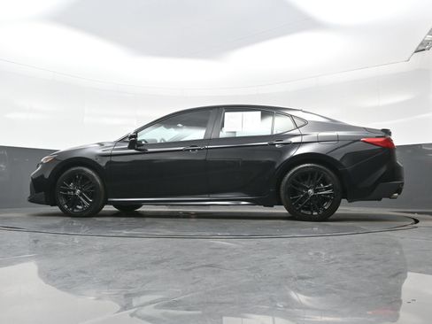 Used 2025 Toyota Camry SE FWD image 29