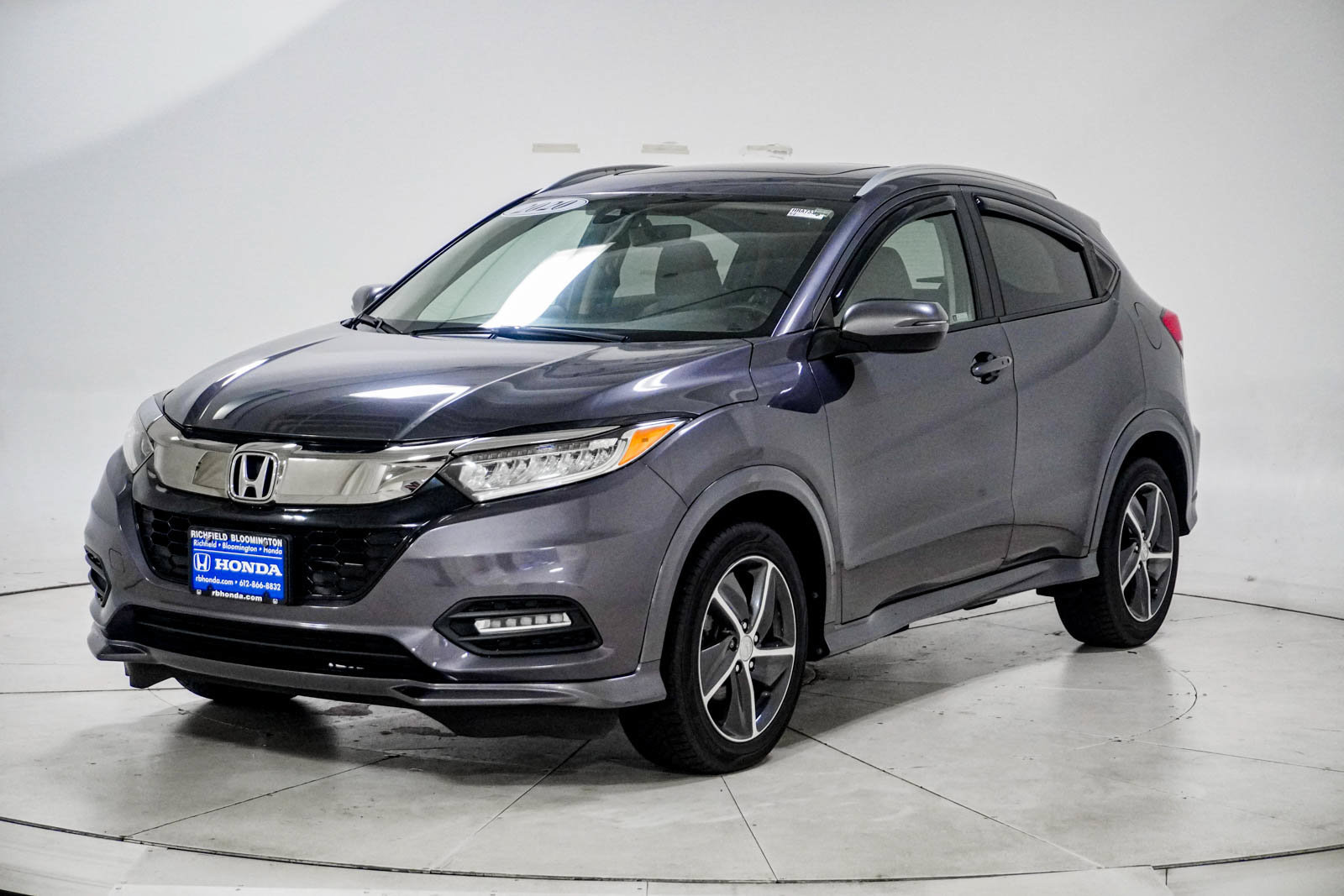 Used 2020 Honda HR-V Touring image 3