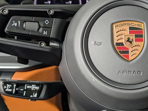 Certified 2025 Porsche 911 Carrera 4 GTS AWD/4WD image 36