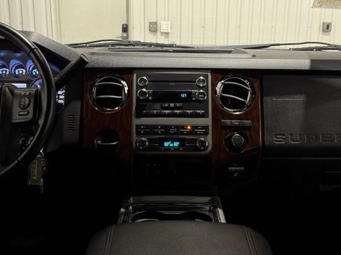Used 2011 Ford F350 Lariat image 20