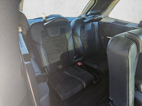 Used 2019 Volvo XC90 T6 R-Design w/ Advanced Package image 21