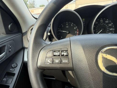 Used 2010 MAZDA MAZDA3 i Touring FWD image 15