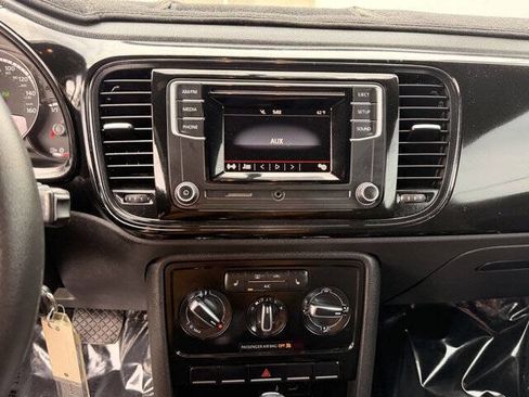 Used 2016 Volkswagen Beetle 1.8T image 16