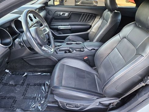 Used 2018 Ford Mustang GT Premium image 16