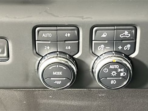 Used 2024 GMC Sierra 1500 AT4X w/ AT4X AEV Edition AWD/4WD image 21