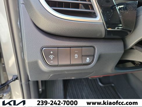 New 2026 Kia Seltos S FWD image 21
