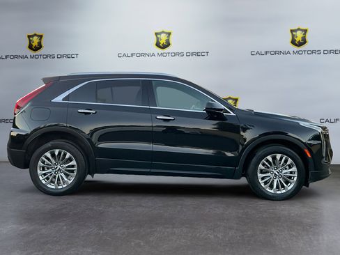 Used 2024 Cadillac XT4 Premium Luxury image 4