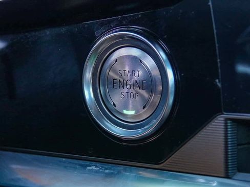 Used 2023 Chevrolet Corvette Stingray Convertible w/ Z51 Performance Package image 23