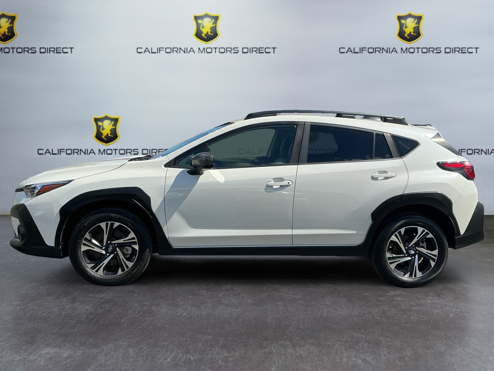 Used 2024 Subaru Crosstrek 2.0i Premium w/ Crosstrek Mirror Package AWD/4WD image 8