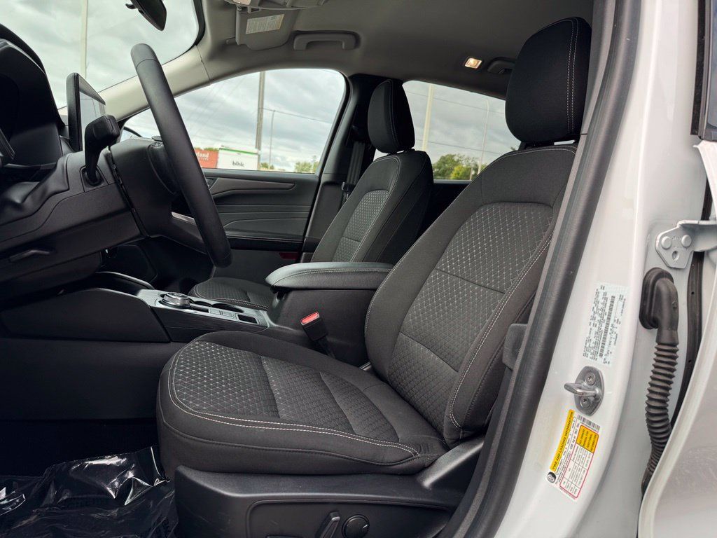 Certified 2023 Ford Escape Active w/ Tech Pack #2 AWD/4WD image 5