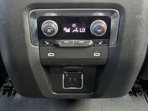 Used 2024 Chevrolet Tahoe High Country AWD/4WD image 20