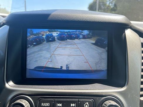 Used 2018 Chevrolet Suburban Premier AWD/4WD image 17