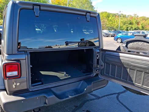 Used 2020 Jeep Wrangler Unlimited Sport AWD/4WD image 26