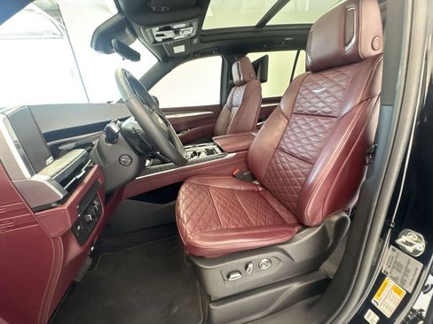 Used 2025 Cadillac Escalade Premium Luxury w/ LPO, Radiant Package RWD image 20