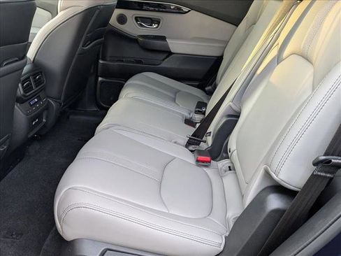 Used 2023 Honda Pilot EX-L image 18