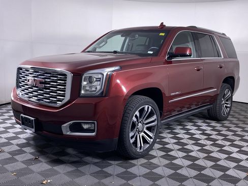Certified 2018 GMC Yukon Denali w/ Denali Ultimate Package image 19