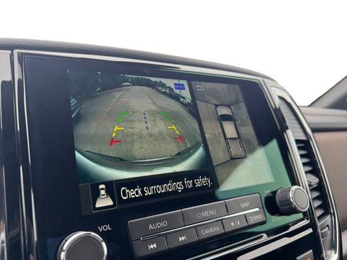 Used 2024 Nissan Titan Platinum Reserve w/ Moonroof Package image 14