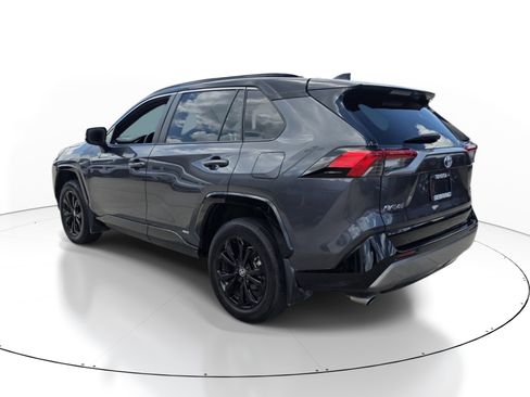 Used 2024 Toyota RAV4 XSE AWD/4WD image 4