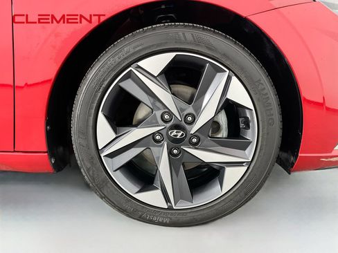 Used 2023 Hyundai Elantra Limited w/ Cargo Package FWD image 38