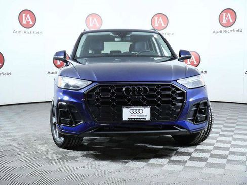 Used 2023 Audi Q5 2.0T Premium Plus w/ Premium Plus Package image 3