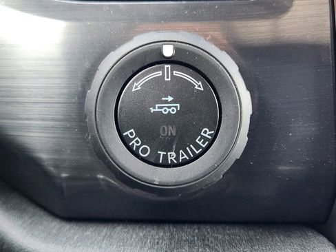 Used 2024 Ford F150 Lightning Lariat image 32