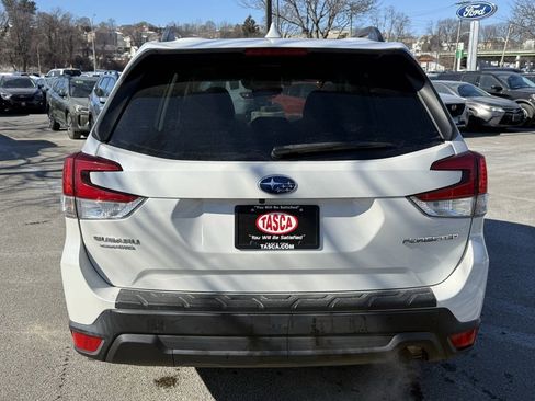 Used 2019 Subaru Forester Premium image 7