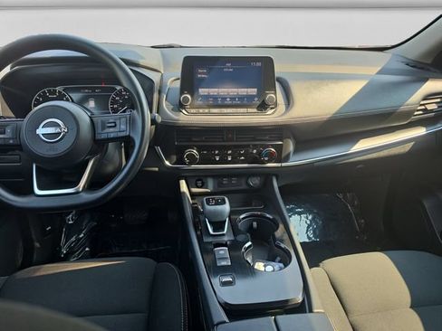 Used 2024 Nissan Rogue S FWD image 15