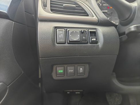 Used 2016 Nissan Sentra SR FWD image 10