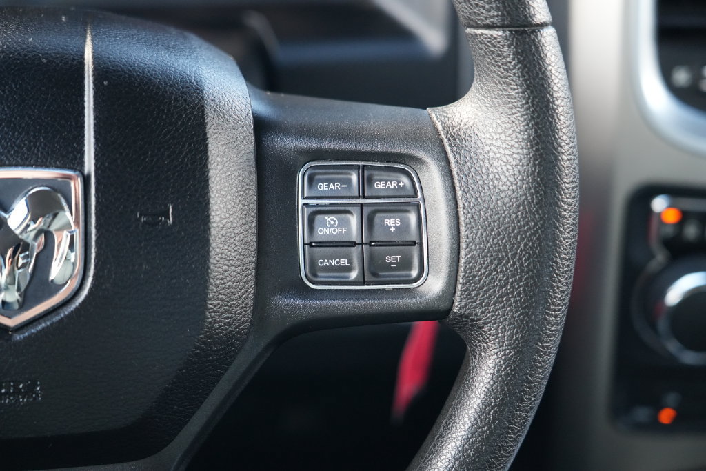 Used 2017 RAM 1500 Express AWD/4WD image 19