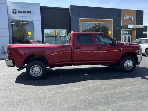 New 2026 RAM 3500 Tradesman AWD/4WD image 14