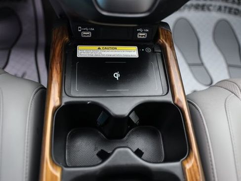 Used 2021 Honda CR-V Touring image 33