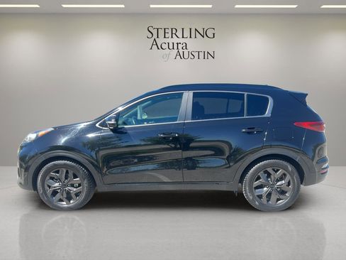 Used 2022 Kia Sportage Nightfall Edition image 8